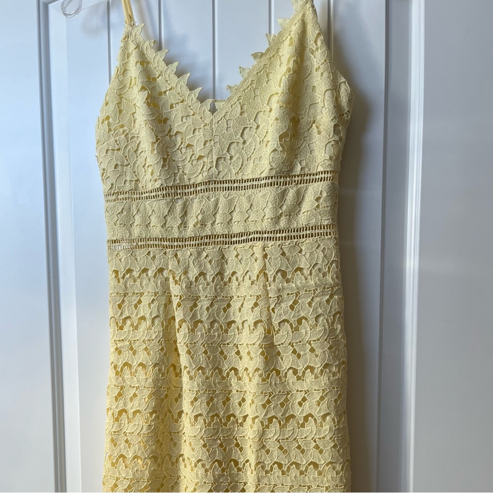 Soprano Yellow Strapless Sheath Dress for Weddings